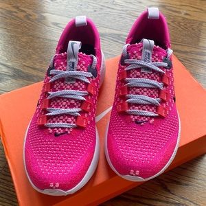 Brand New Nike React Escape Run Flyknit